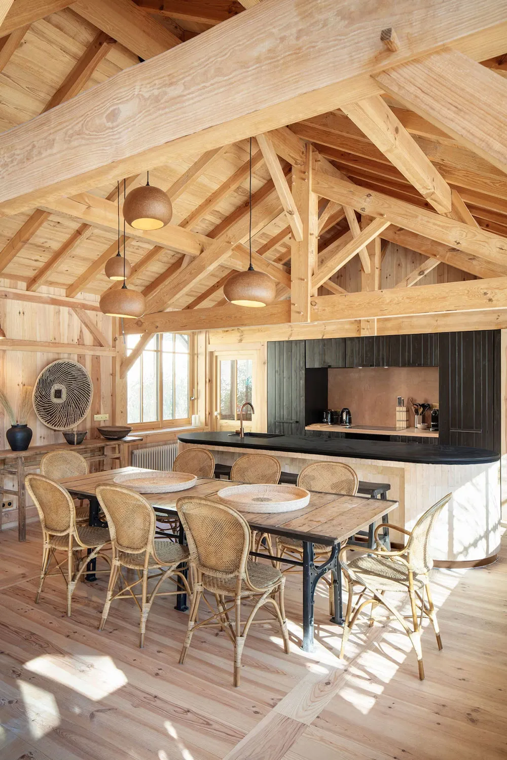 Niesamowity drewniany domek na Błękitnym Wybrzeżu, utopiony w zieleń - Gallery image 5