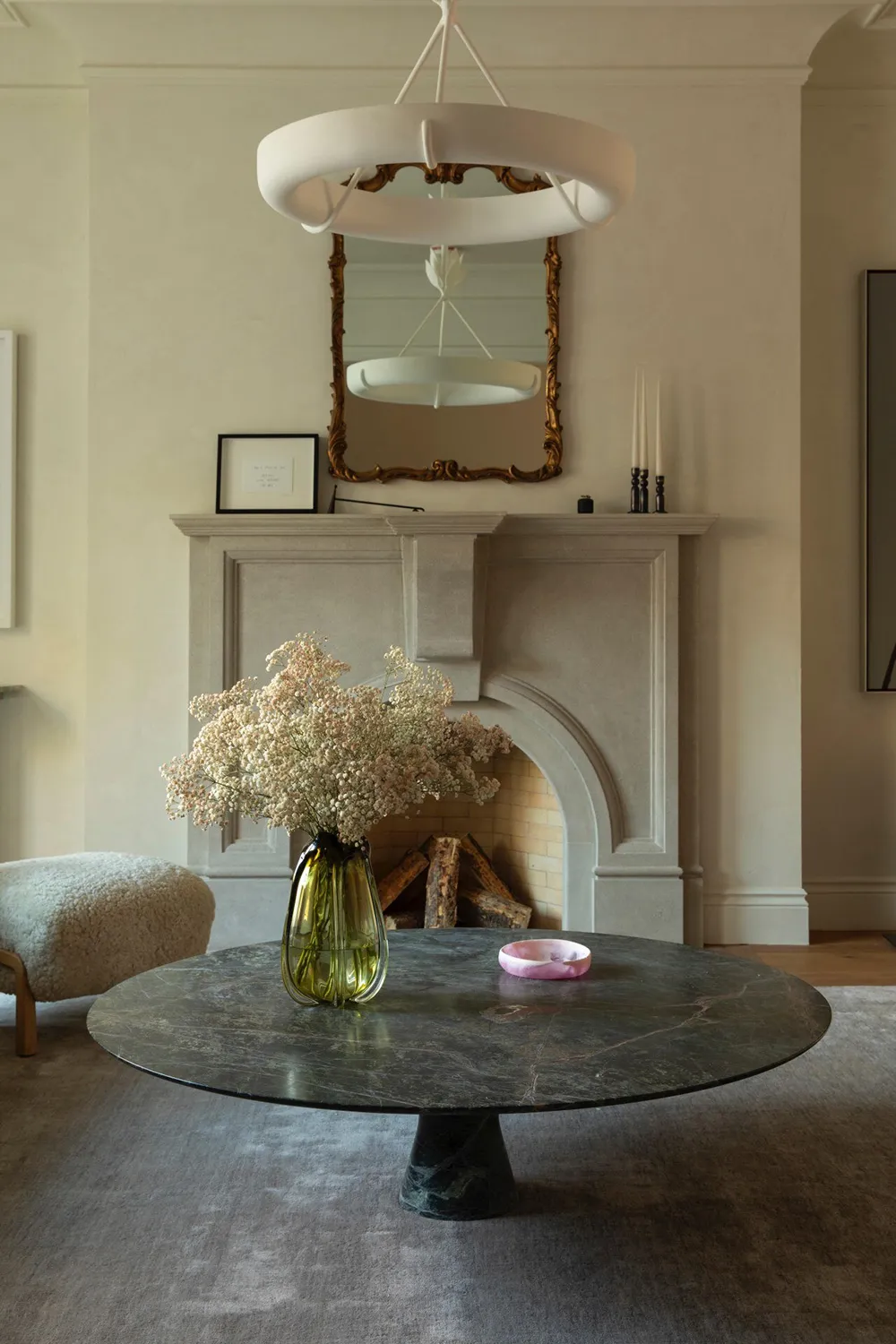 Изысканный современный дизайн в мягкой гамме: исторический дом в Торонто - Gallery image 1