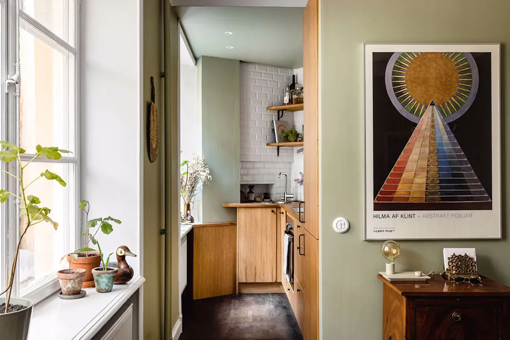 Bright Colors and Vintage: Small but Memorable Apartment in Sweden (43 sqm) - Gallery image 13