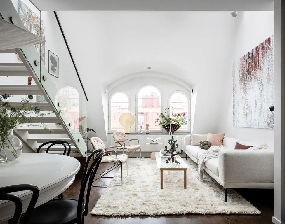 Biała mansarda z pięknym wnętrzem w Gotenborze (55 m²) - Gallery image 3