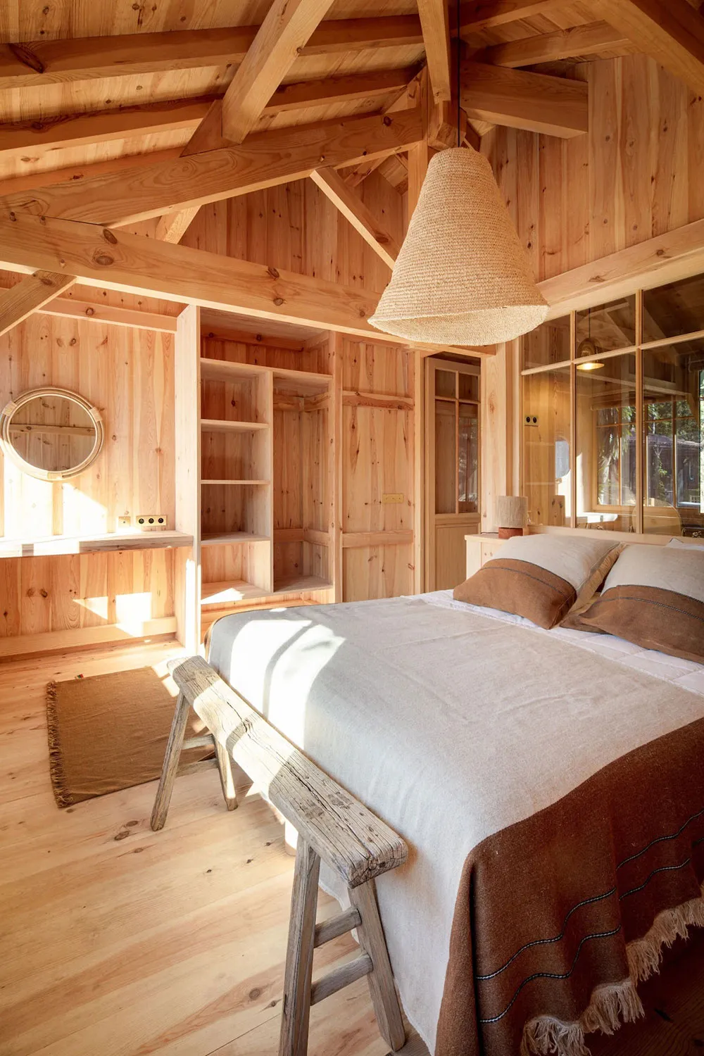 Niesamowity drewniany domek na Błękitnym Wybrzeżu, utopiony w zieleń - Gallery image 12