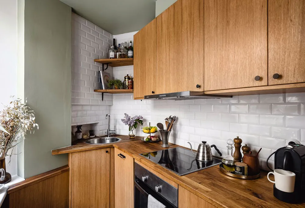 Bright Colors and Vintage: Small but Memorable Apartment in Sweden (43 sqm) - Gallery image 12