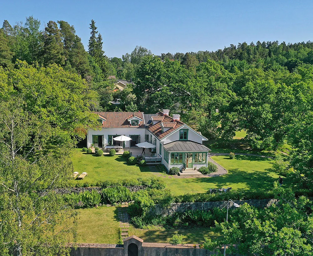 Una encantadora casa de campo sueca en un lindo terreno cerca del lago - Gallery image 36