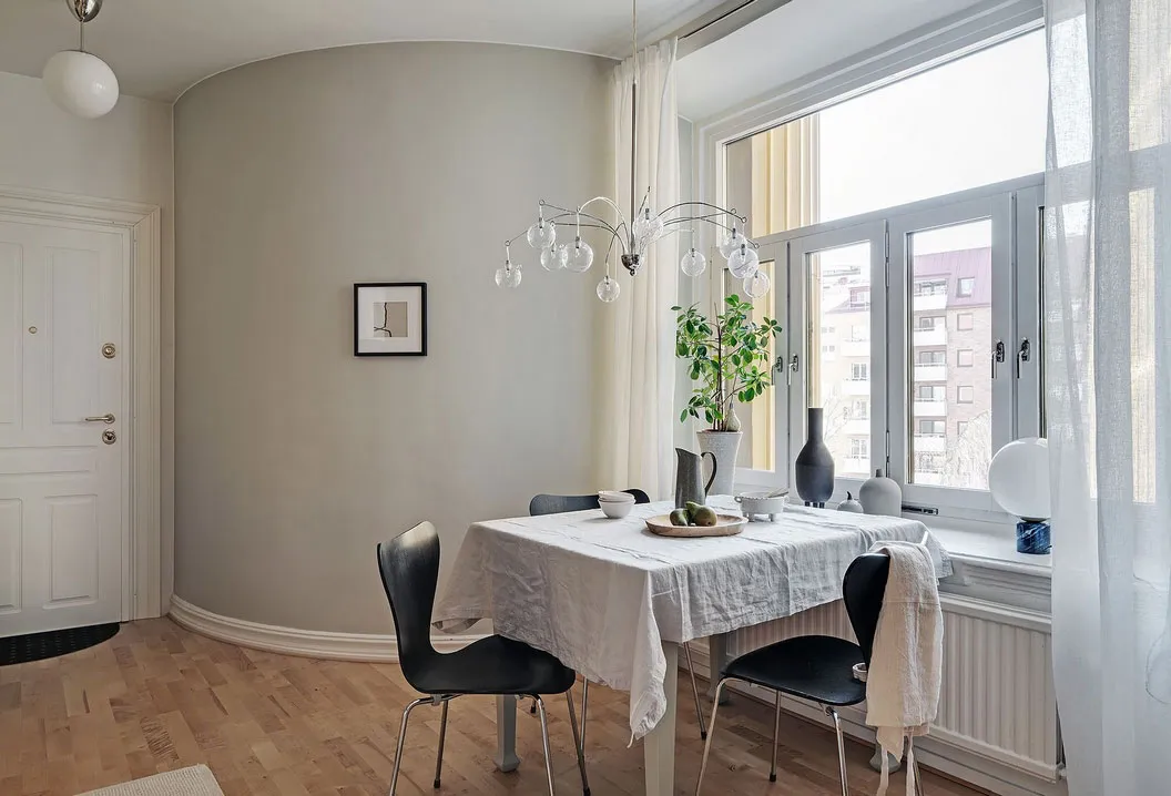 Apartamento escandinavo con sofá a rayas - Gallery image 18