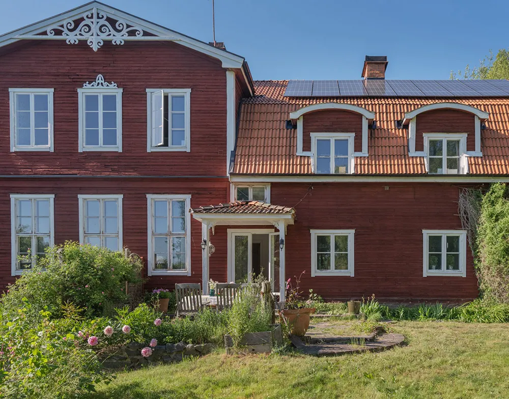 Large and Bright Cottage in the Building of an Old Rural School in Sweden - Gallery image 2