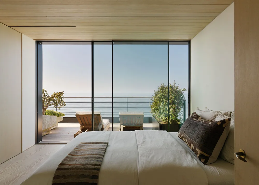 Warm modernes Interior am Ozeanufer in Kalifornien - Gallery image 20