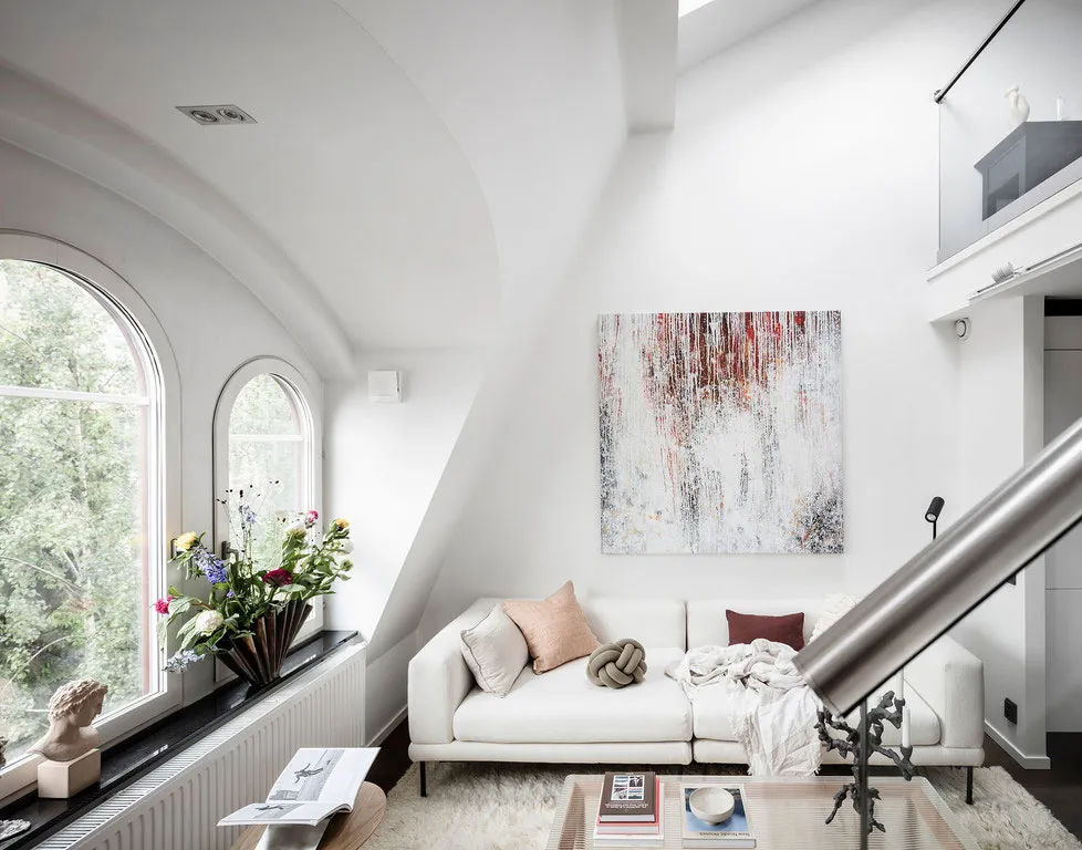 Biała mansarda z pięknym wnętrzem w Gotenborze (55 m²) - Gallery image 2