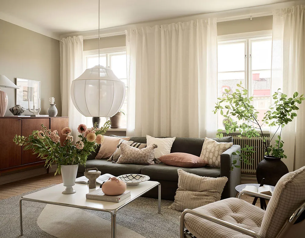 Уютный интерьер с обилием текстиля в Швеции (60 кв. м) - Gallery image 1