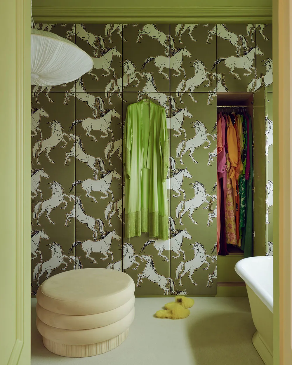 Розовый, лимонный, салатовый: удивительный дизайн исторического дома в Лондоне - Gallery image 13