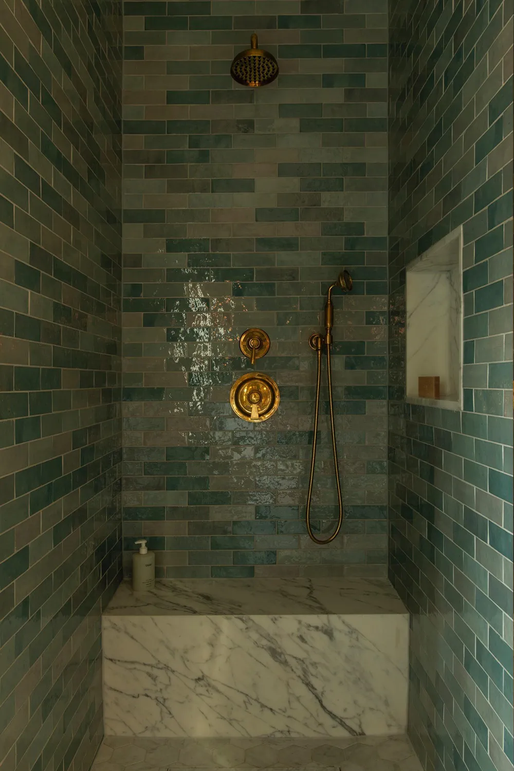 Изысканный современный дизайн в мягкой гамме: исторический дом в Торонто - Gallery image 22