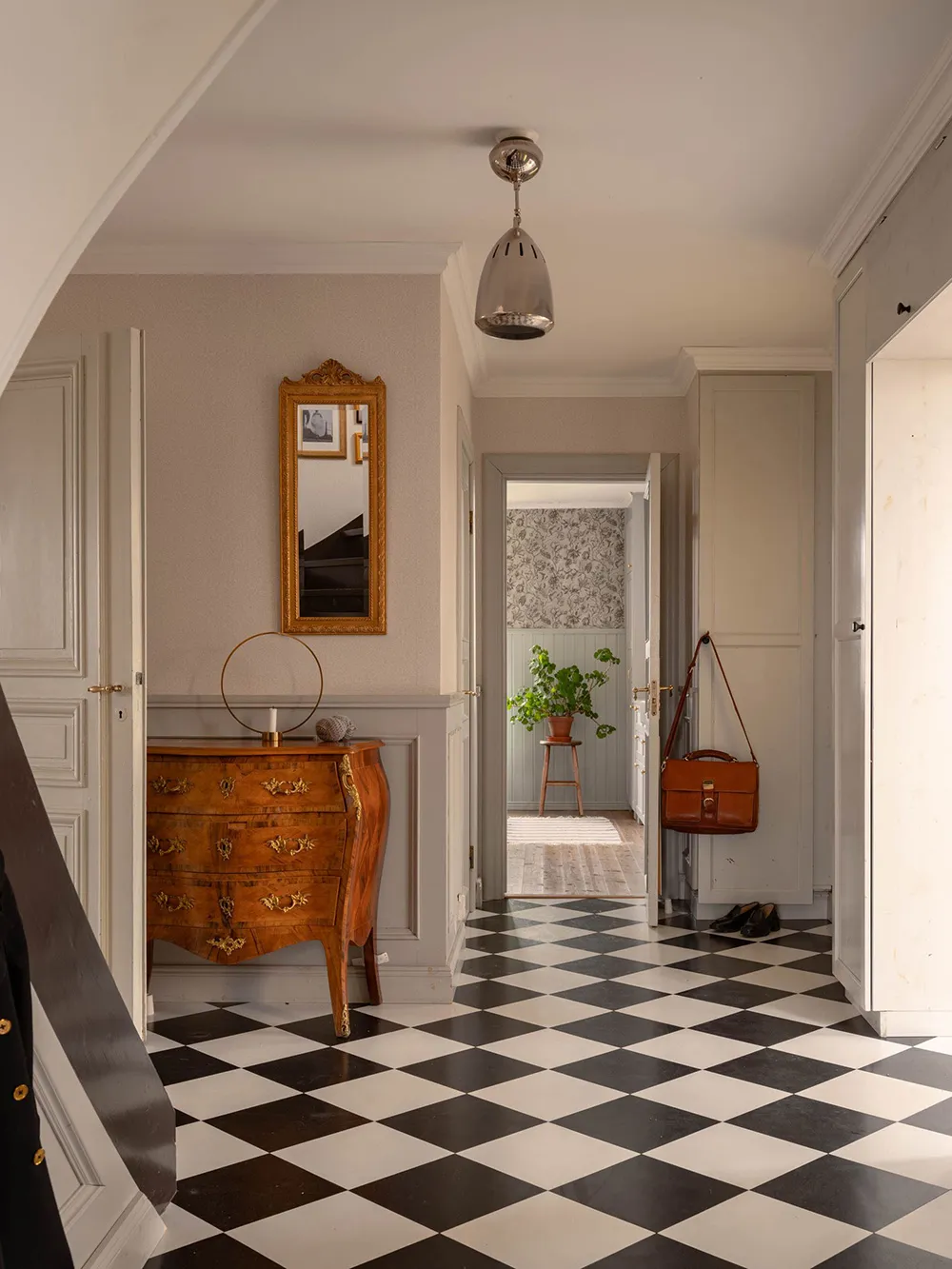 Traditionelle schwedische Villa mit herrlichen und eleganten Interieurs - Gallery image 25