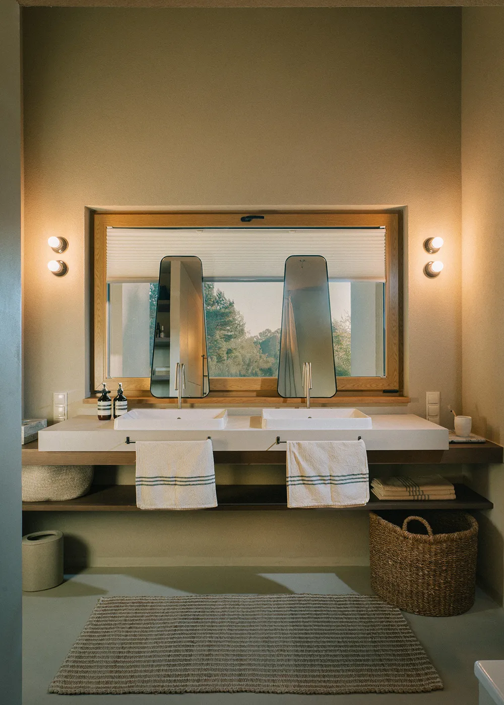 Залиті сонцем інтер'єри курортного котеджу в Польщі - Gallery image 14