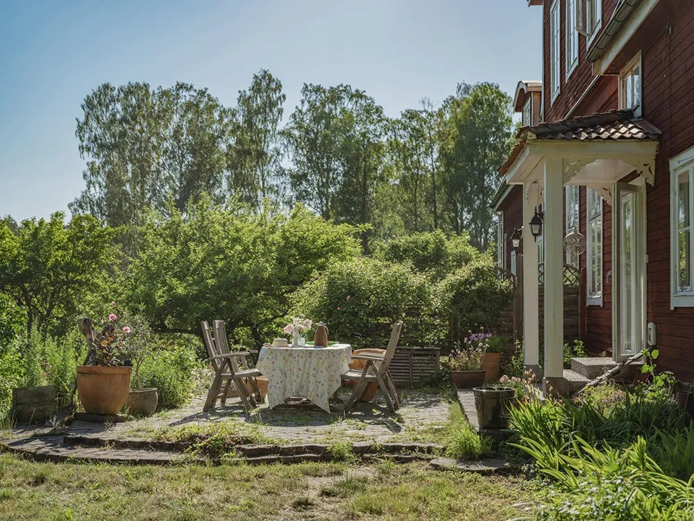 Large and Bright Cottage in the Building of an Old Rural School in Sweden - Gallery image 3