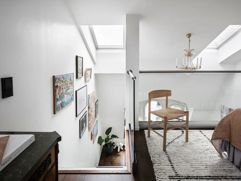 Biała mansarda z pięknym wnętrzem w Gotenborze (55 m²) - Gallery image 17