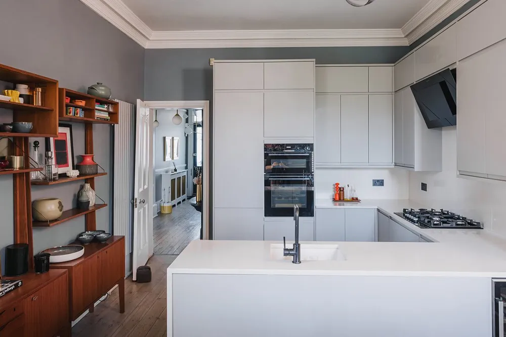 Frais tons de bleu dans le design d'un appartement victorien à Londres - Gallery image 5