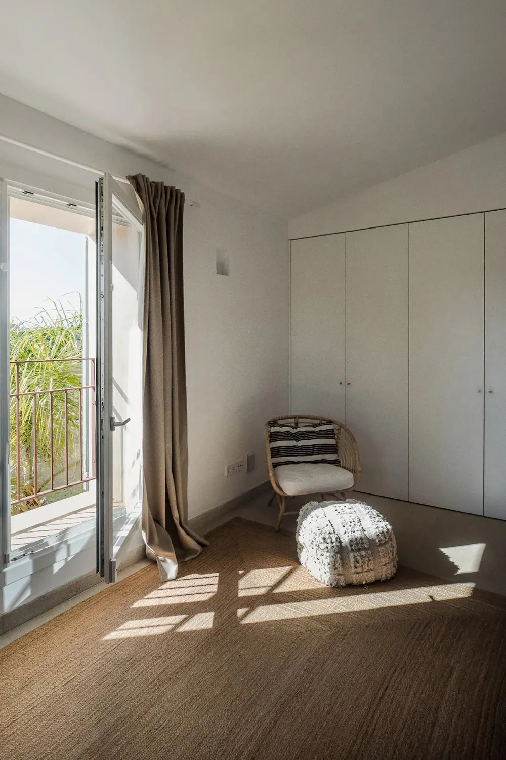 Hermosa villa de piedra en Mallorca con barandales y piscina - Gallery image 19