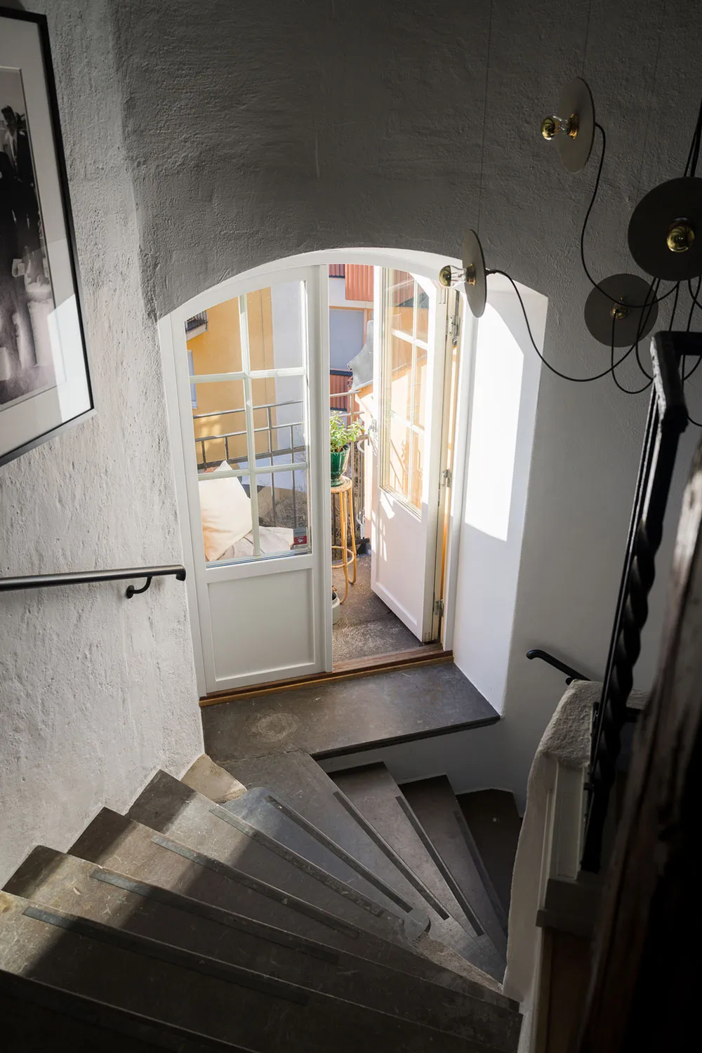 Style décor pour un espace élégant sous toit à Stockholm - Gallery image 3