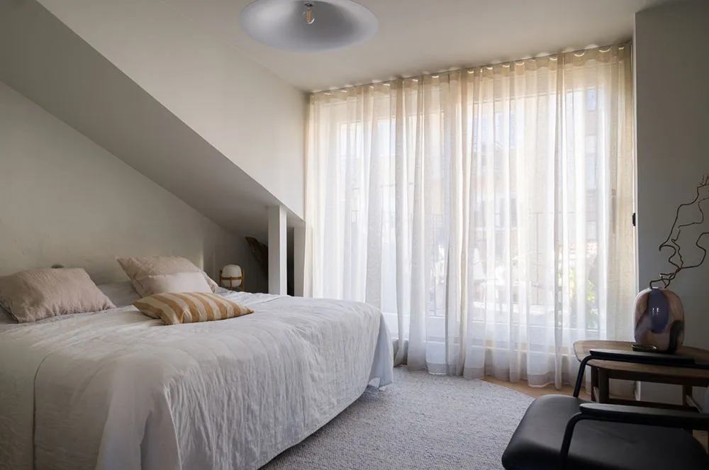 Style décor pour un espace élégant sous toit à Stockholm - Gallery image 21