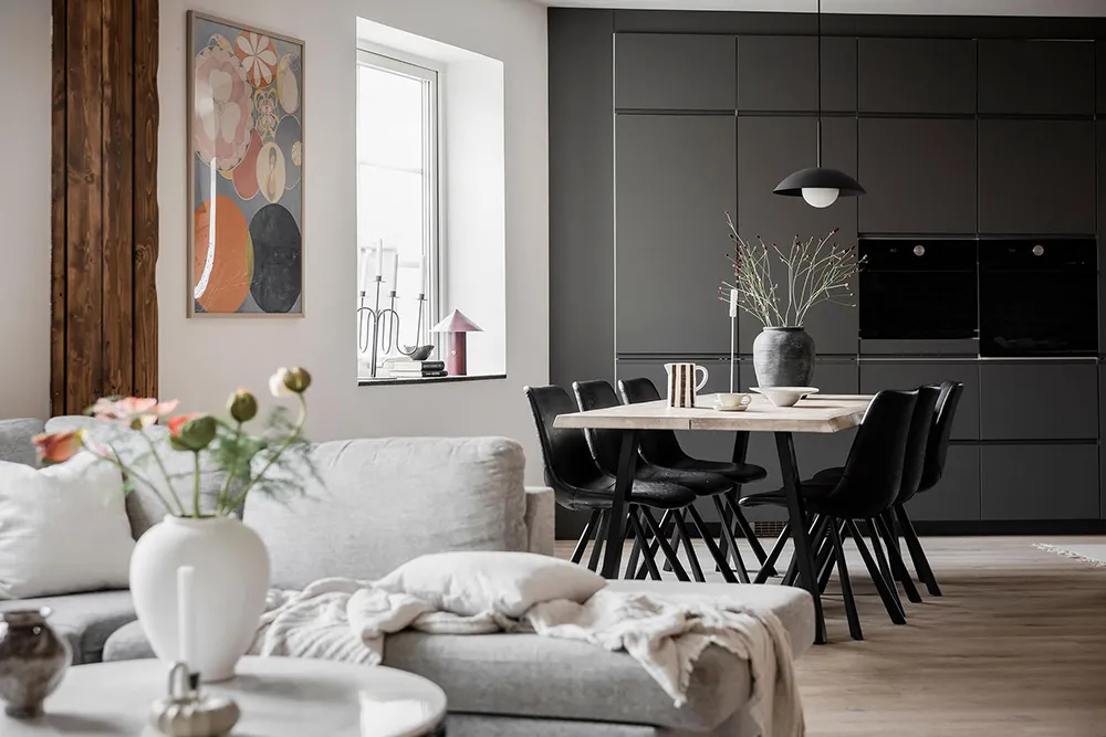 Paredes de ladrillo y cocina para fiestas: una vivienda inusual en Suecia - Gallery image 10