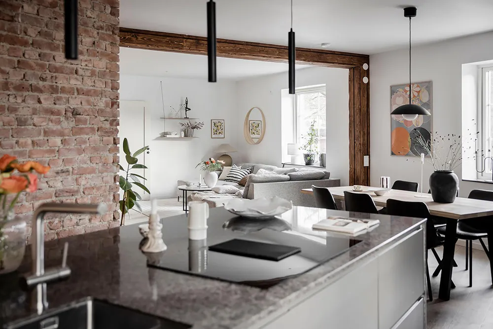 Paredes de ladrillo y cocina para fiestas: una vivienda inusual en Suecia - Gallery image 9