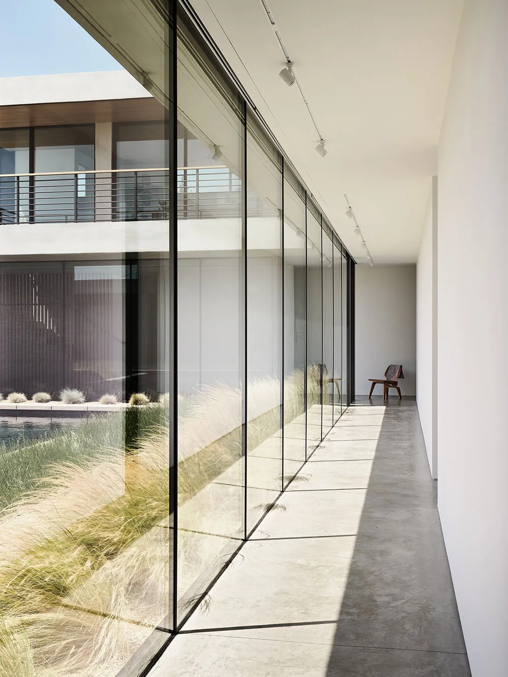 Estilo mid century en el diseño de casas modernas en California - Gallery image 17