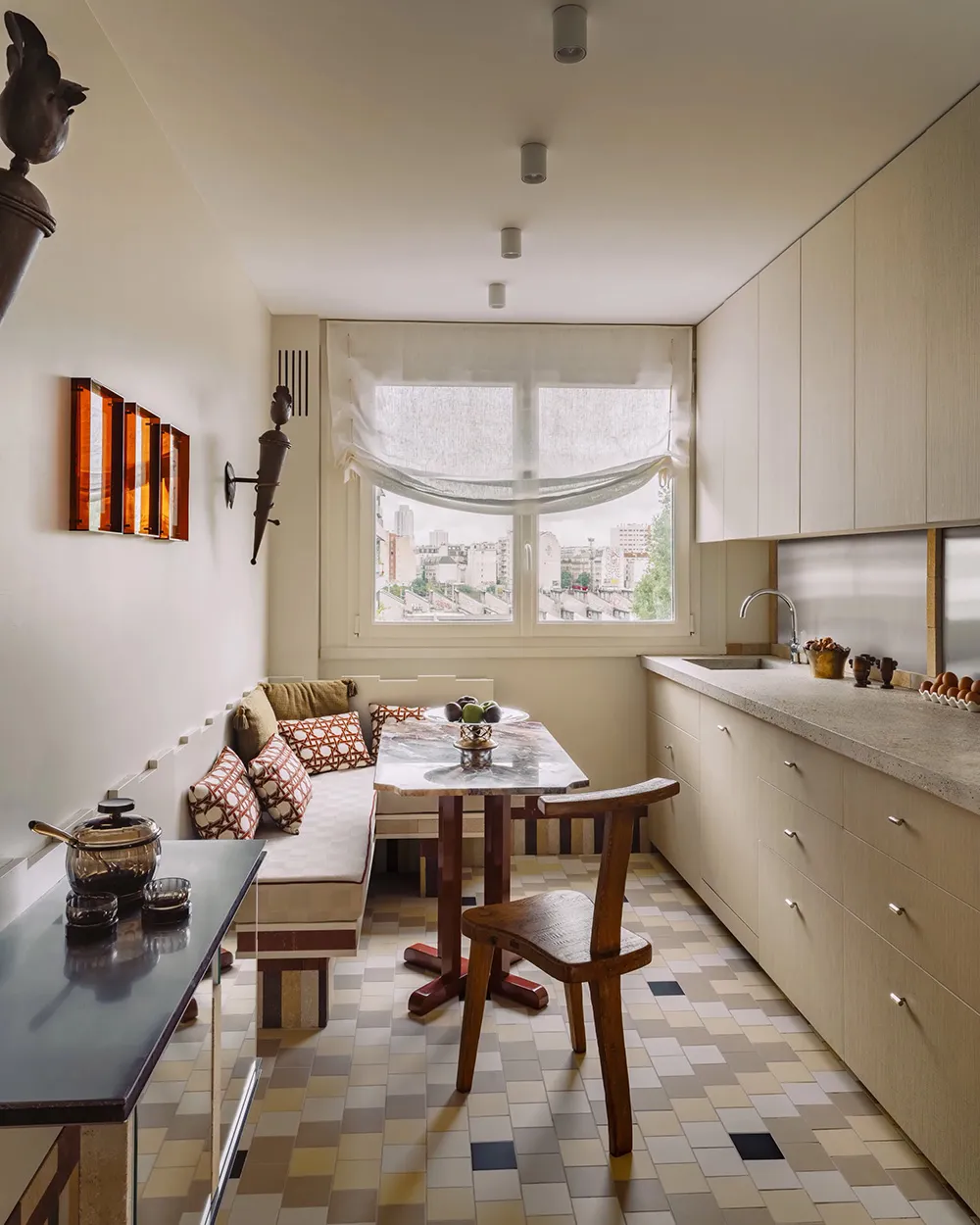 Квартира дизайнера в Парижі, де кожен предмет виготовлений на замовлення - Gallery image 18