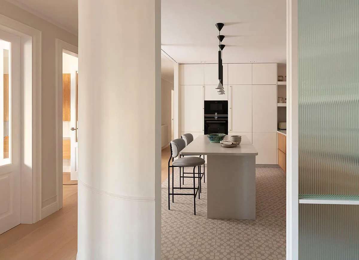 Тёплая элегантность современного интерьера в Барселоне - Gallery image 4