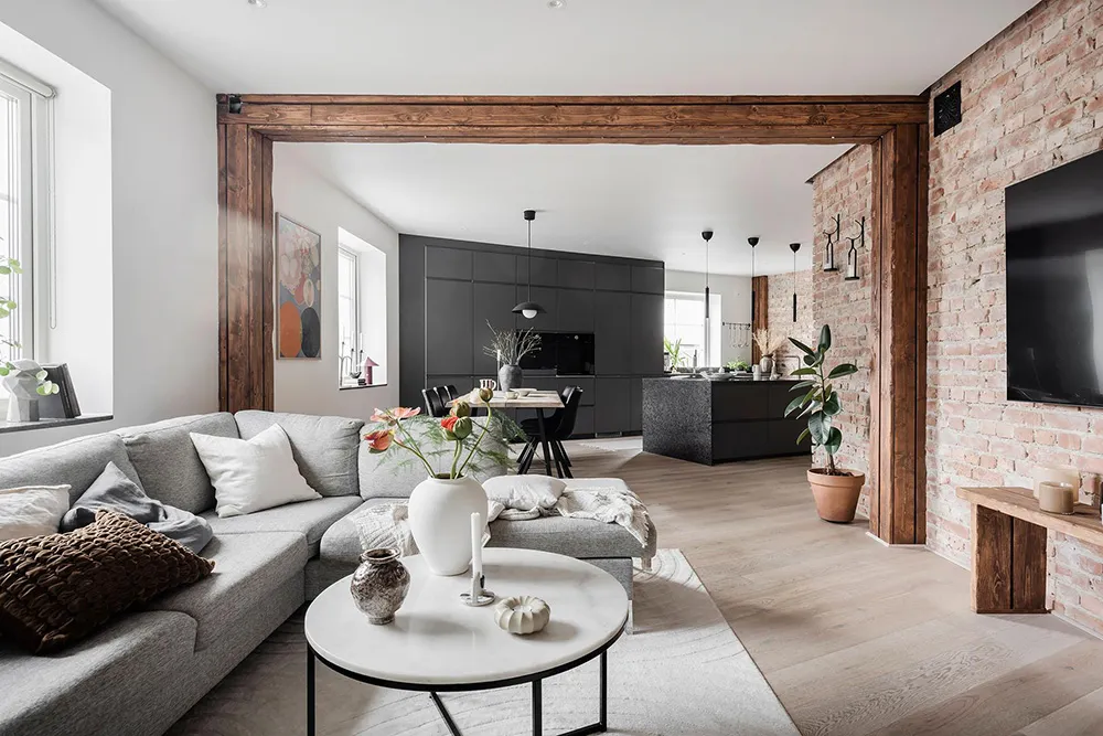 Paredes de ladrillo y cocina para fiestas: una vivienda inusual en Suecia - Gallery image 11