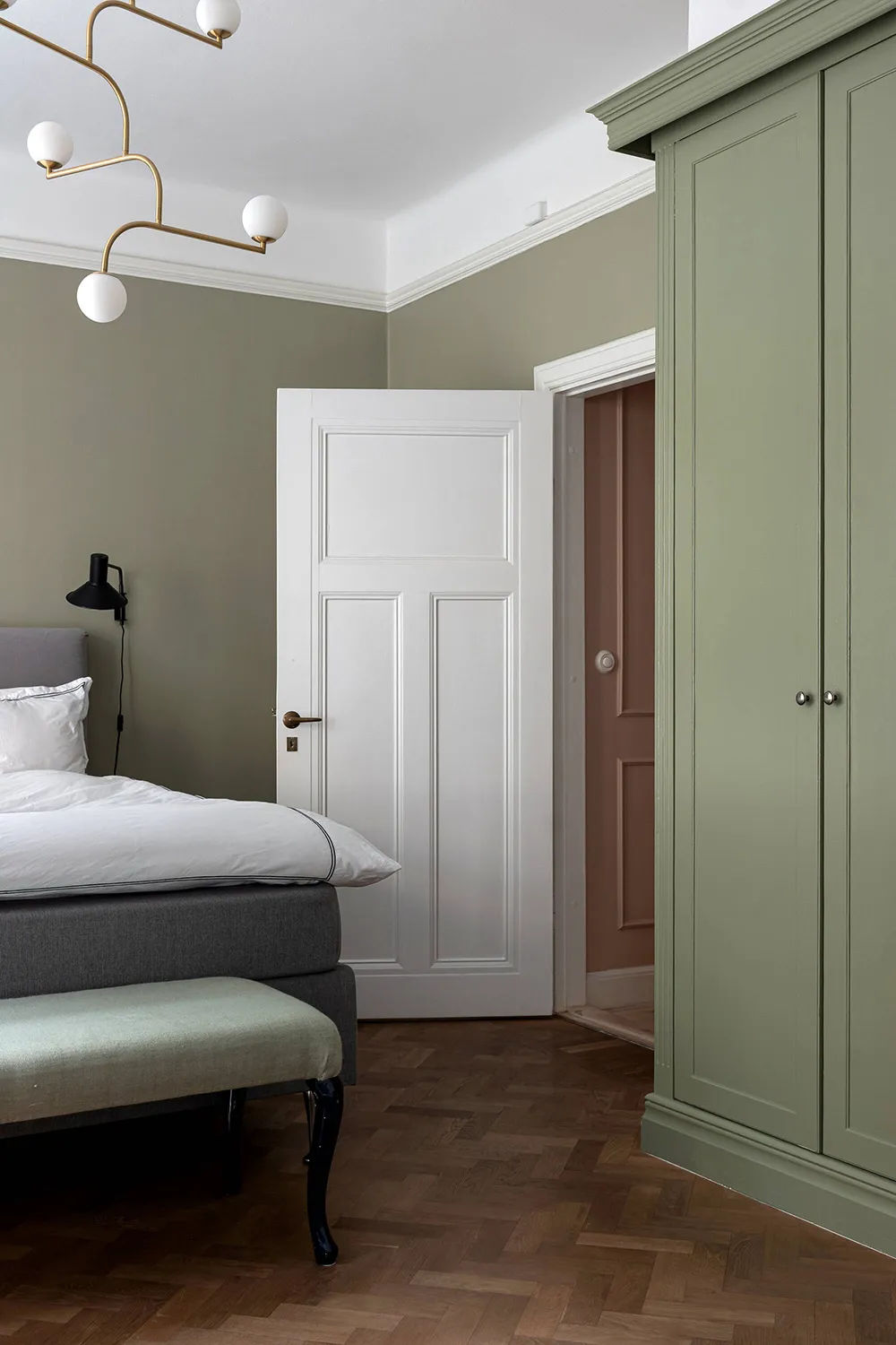 Синяя гостиная и нотки английского стиля: квартира в Стокгольме (83 кв. м) - Gallery image 15