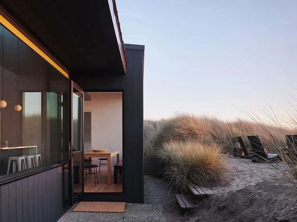 Чудовий хутір у дюнах на березі океану в Каліфорнії - Gallery image 1