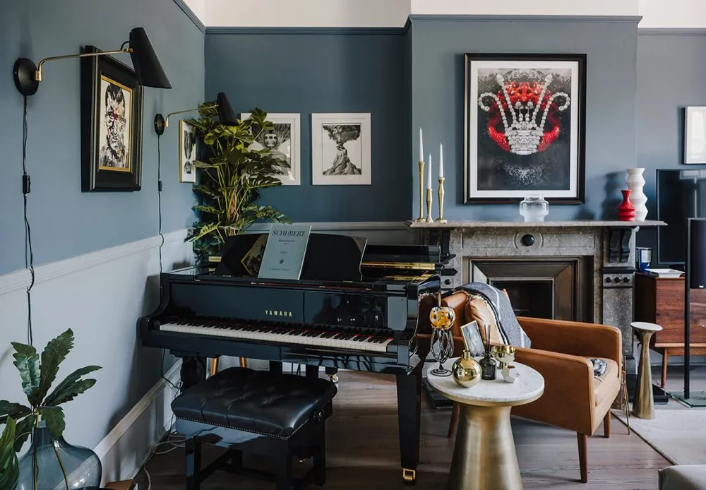 Frais tons de bleu dans le design d'un appartement victorien à Londres - Gallery image 1