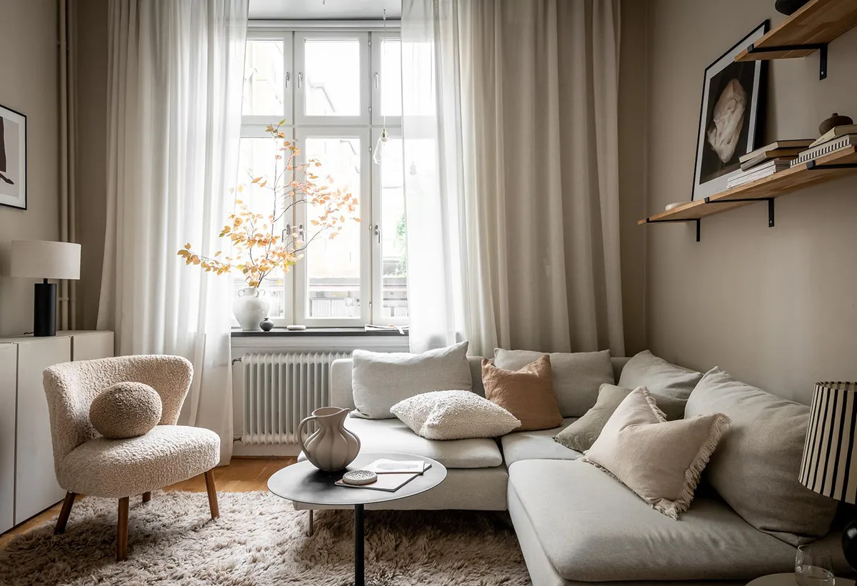 Маленькая бежевая квартира с антресолью в Швеции (33 кв. м) - Gallery image 17