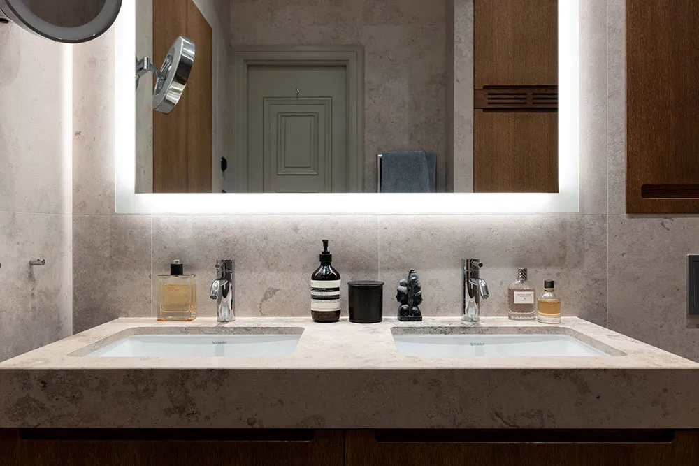 Уютный скандинавский интерьер с обилием предметов декора (101 кв. м) - Gallery image 23