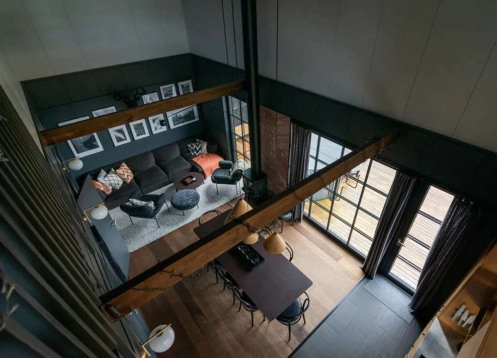 Dark Outside and Inside: Modern Scandinavian Cottage in Nature - Gallery image 1