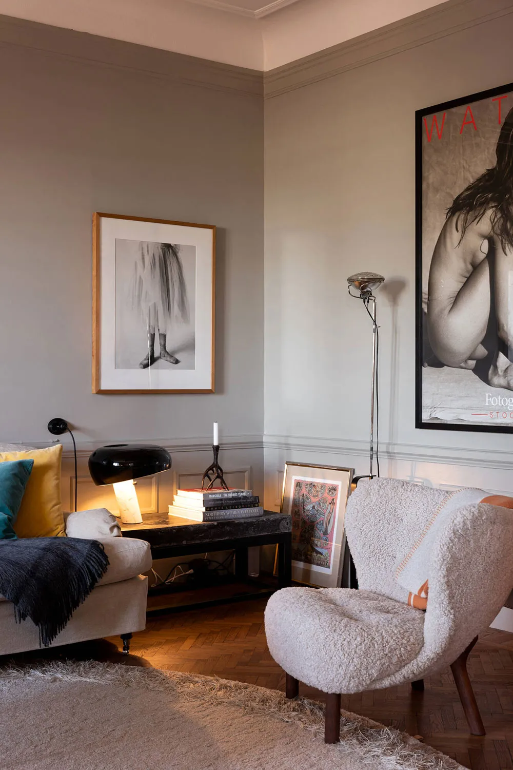 Уютный скандинавский интерьер с обилием предметов декора (101 кв. м) - Gallery image 1