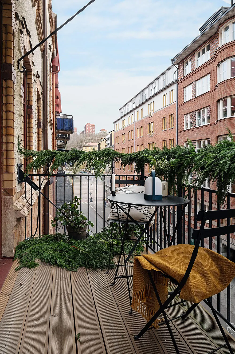 Beautiful Scandi Interior in Beige-Coffee Tone (61 sqm) - Gallery image 9