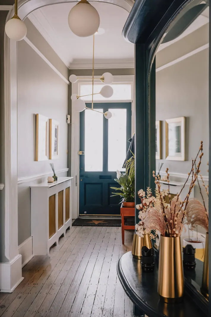 Frais tons de bleu dans le design d'un appartement victorien à Londres - Gallery image 9