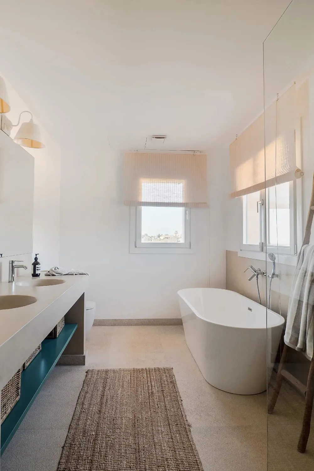 Hermosa villa de piedra en Mallorca con barandales y piscina - Gallery image 20