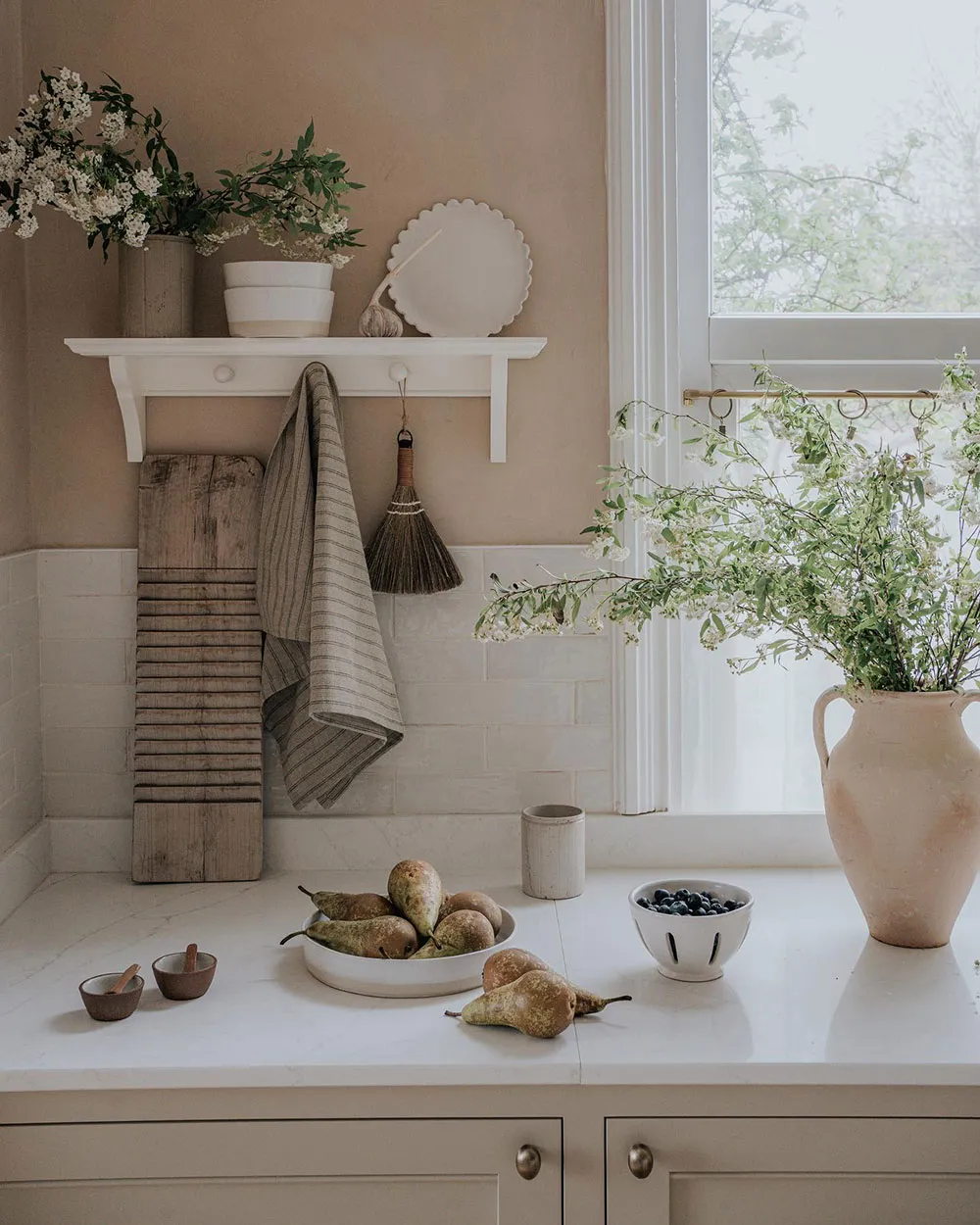 Herzlicher englischer Country-Stil mit skandinavischen Akzenten - Gallery image 10