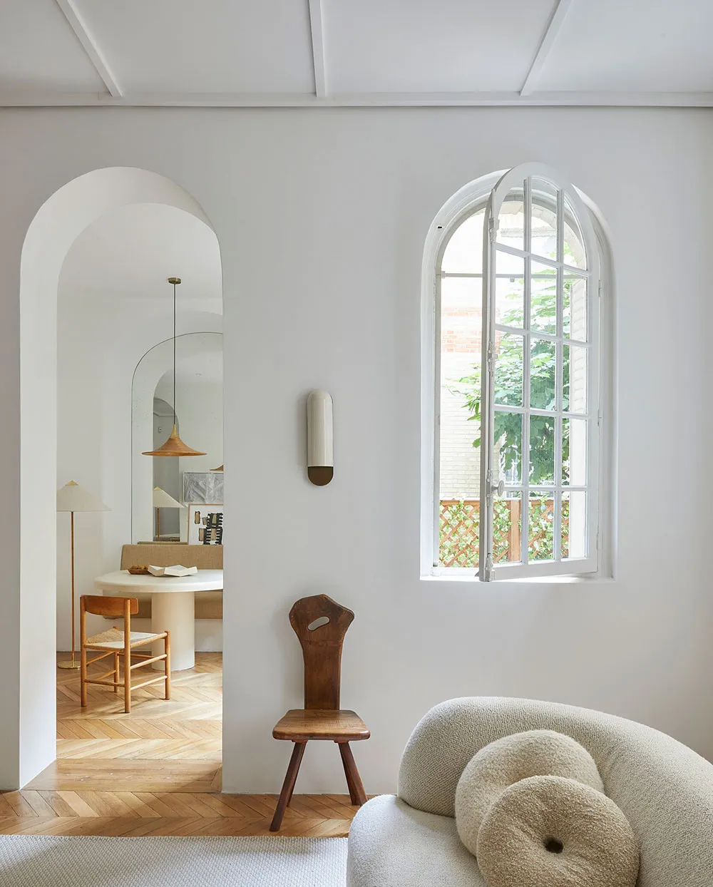 Парижская элегантность в спокойных природных тонах - Gallery image 4