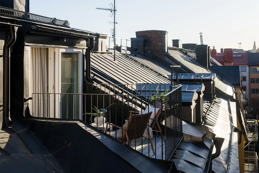 Style décor pour un espace élégant sous toit à Stockholm - Gallery image 2