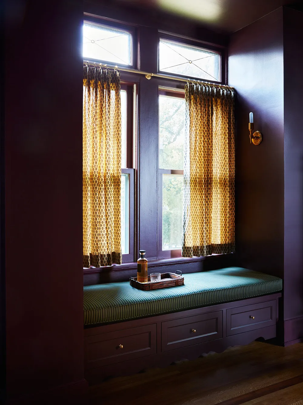 Sea of Timeless Elegance and Details: Historic Mansion in Minnesota - Gallery image 12