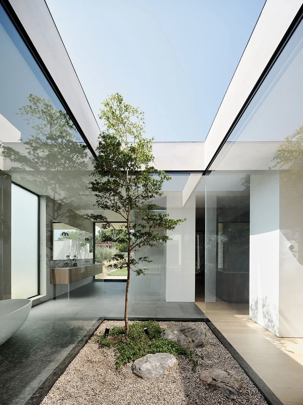 Estilo mid century en el diseño de casas modernas en California - Gallery image 21