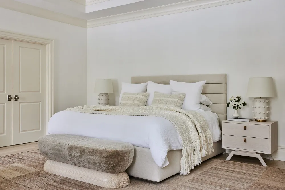 Mélange élégant de noir et blanc : un intérieur beau dans l'État du Connecticut - Gallery image 9