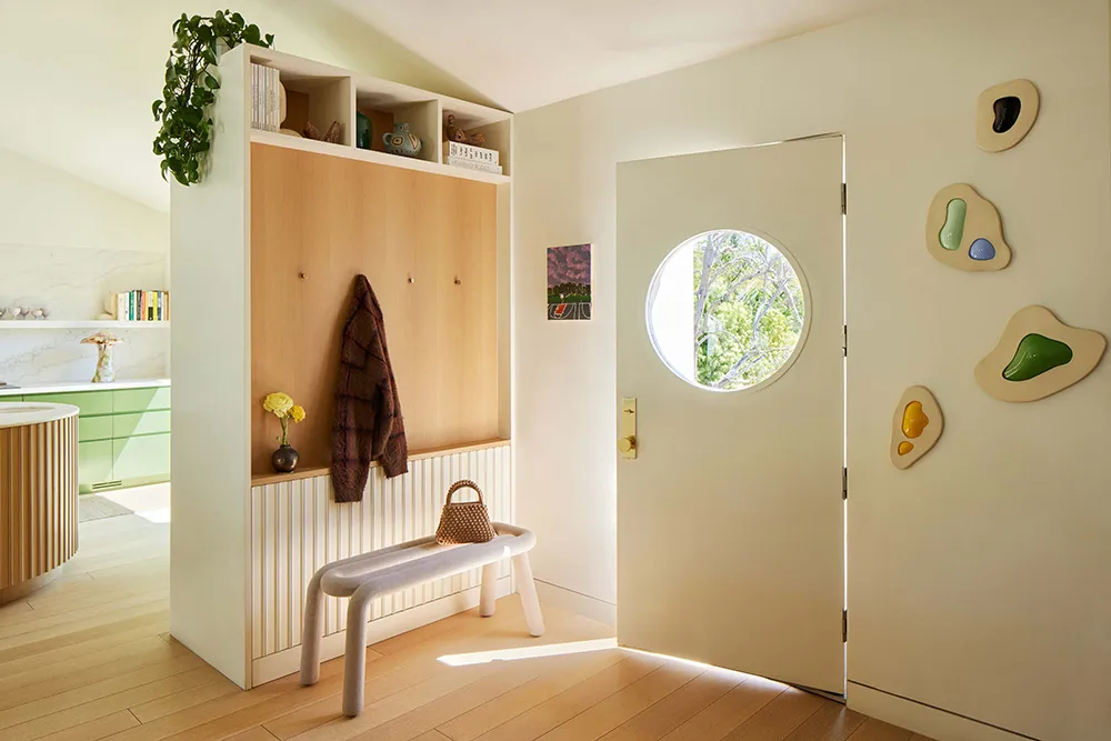 Design ludique d'une petite maison de deux acteurs à Los Angeles - Gallery image 7