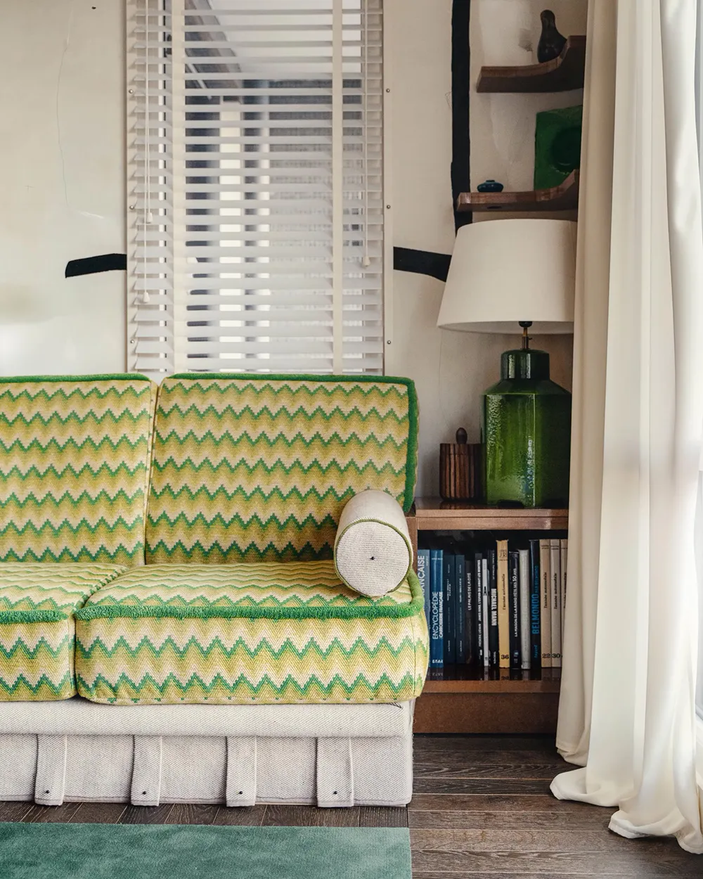 Квартира дизайнера в Парижі, де кожен предмет виготовлений на замовлення - Gallery image 6