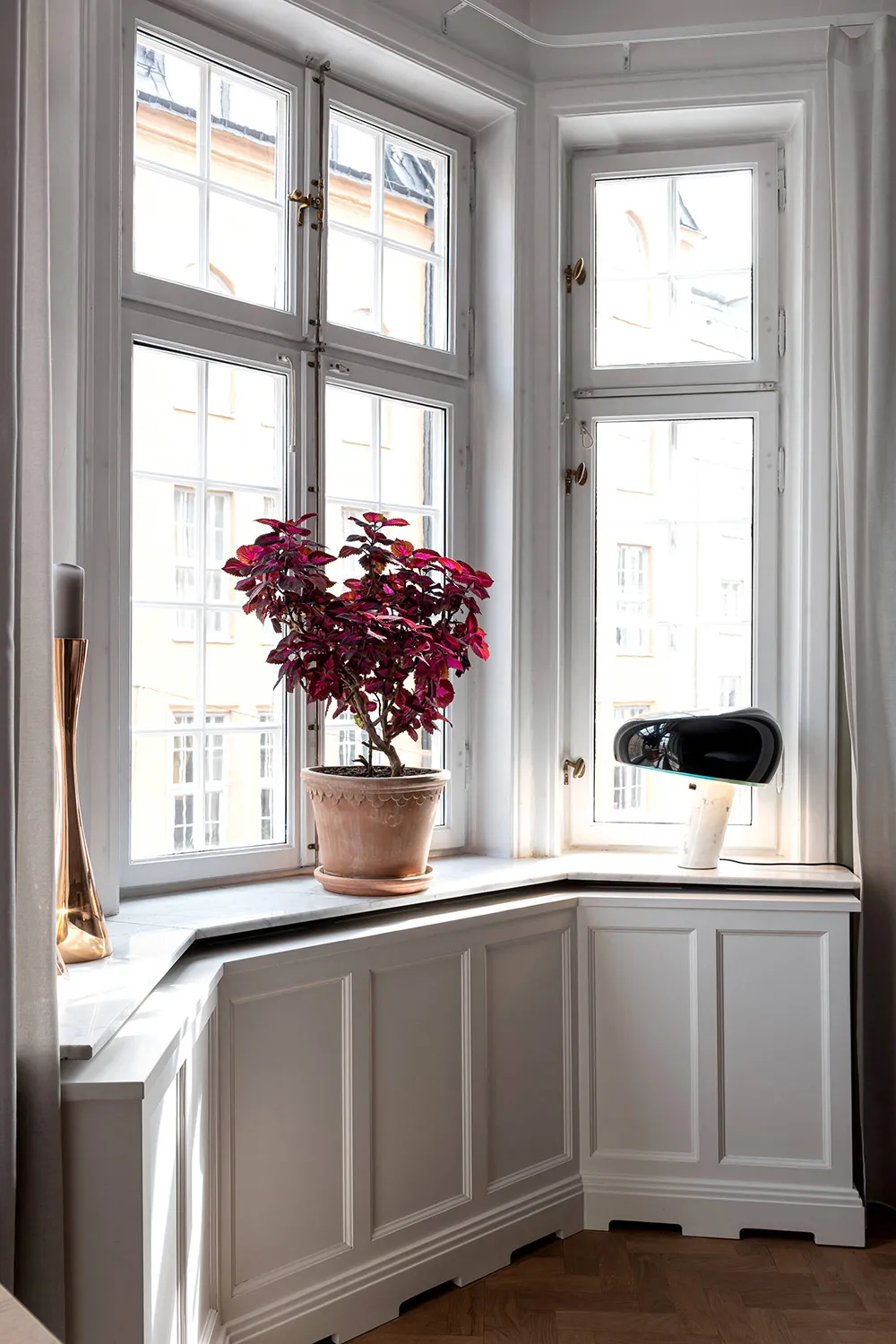 Синяя гостиная и нотки английского стиля: квартира в Стокгольме (83 кв. м) - Gallery image 17