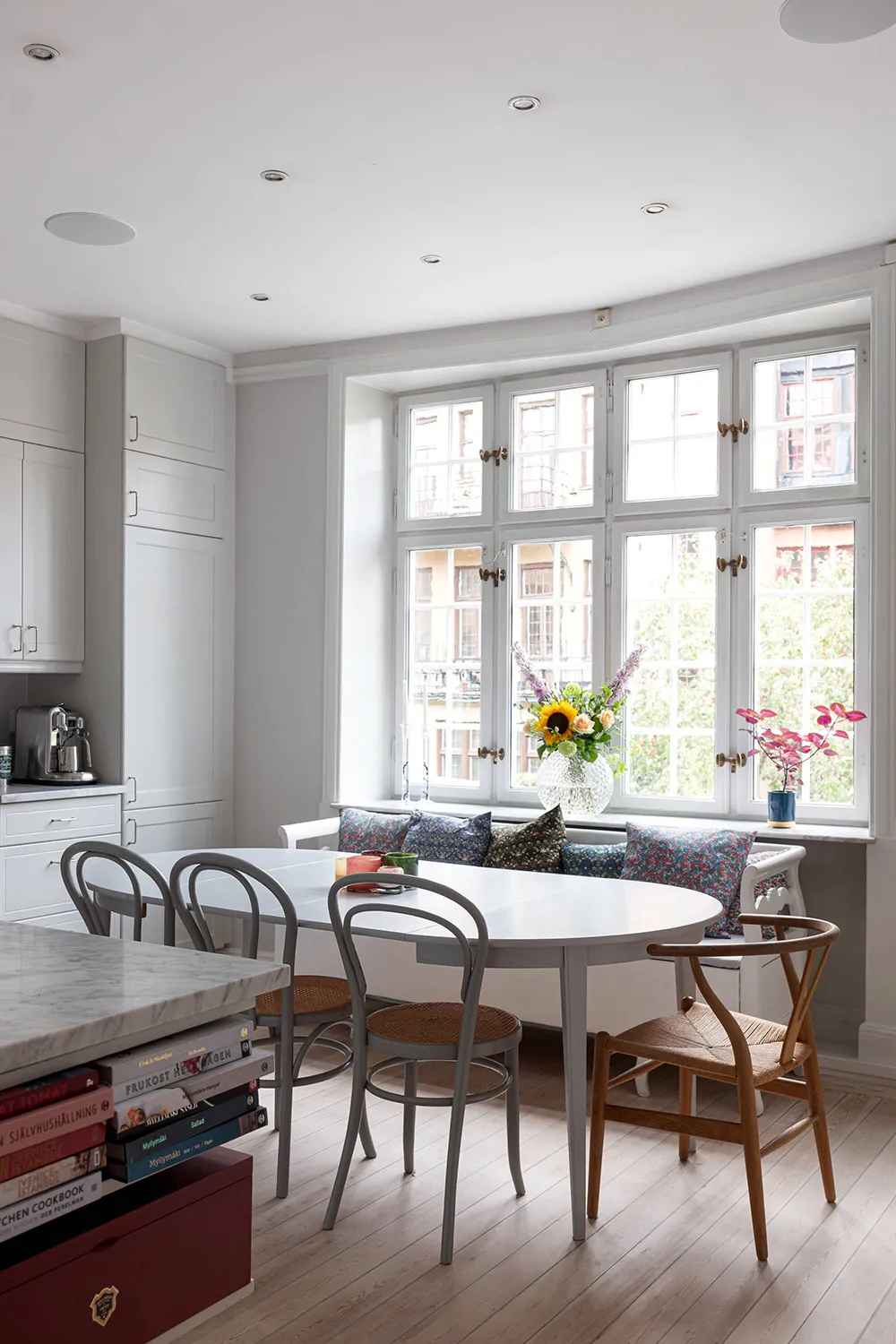 Синяя гостиная и нотки английского стиля: квартира в Стокгольме (83 кв. м) - Gallery image 23