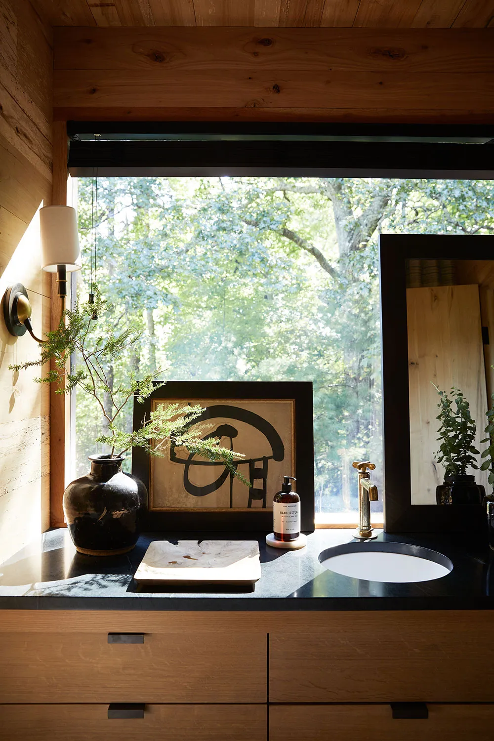 Un nid confortable et magnifique de designer dans les montagnes de la Caroline du Nord - Gallery image 13