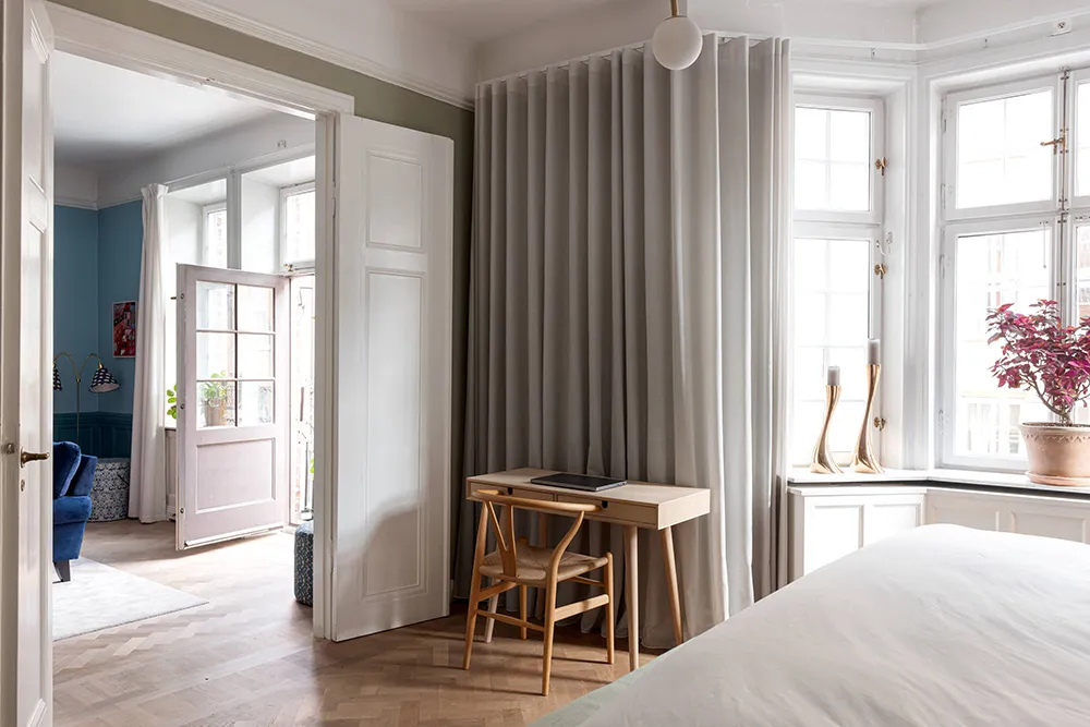 Синяя гостиная и нотки английского стиля: квартира в Стокгольме (83 кв. м) - Gallery image 18